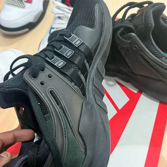 EQTs - Picture 3 of 5